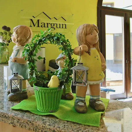Apartment Residenza Chesa Margun 66-2 By Interhome